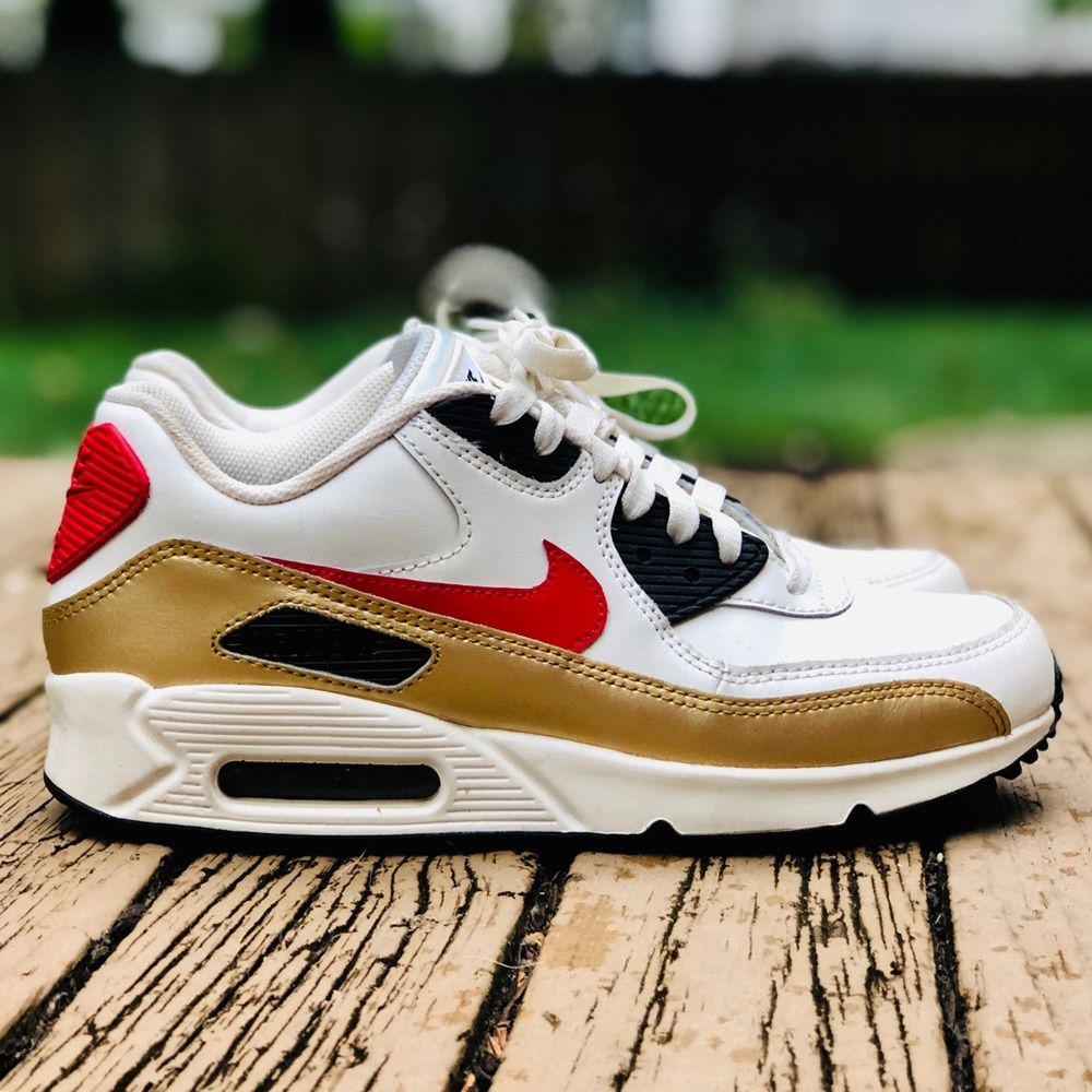 NIKE Air Max 90